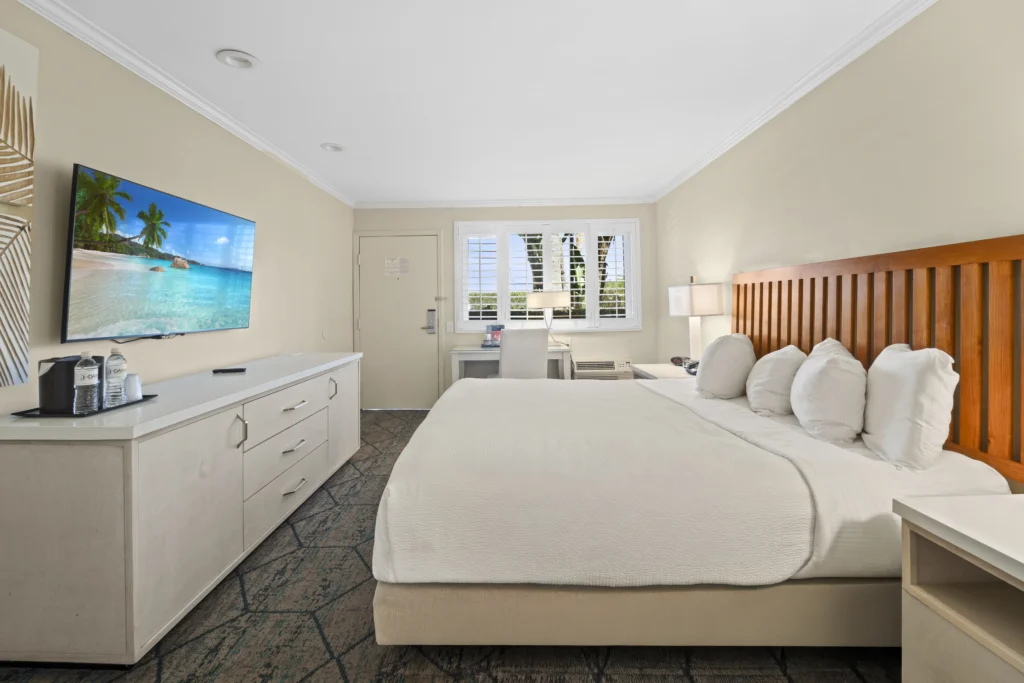 king bed in Standard King accessible room at The Dana on Mission Bay San Diego