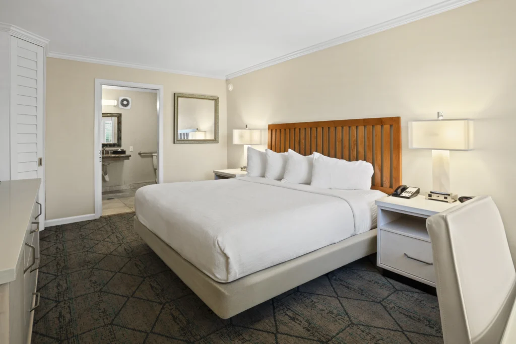 one king bed in Standard King accessible at at The Dana on Mission Bay San Diego